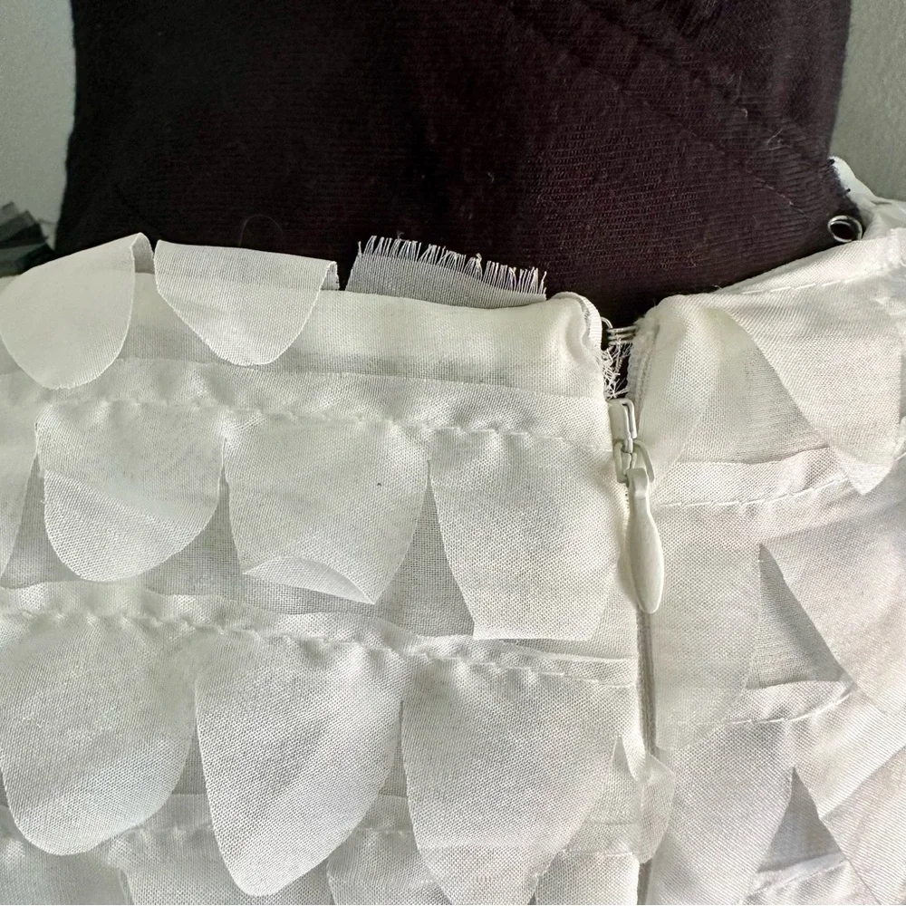 OMR x ELLIATT: Amberwing Dress In White Size S - Picture 15 of 16